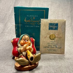 Walt Disney Classics Collection Zzzzzzz Porcelain Sleepy Figurine